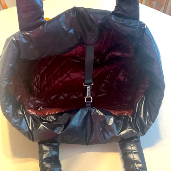 Auth CHANEL Coco Cocoon Nylon Puffer Bag *Reversible* - Picture 8 of 9